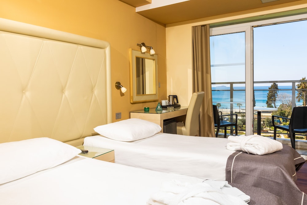 Standard Single Room, Sea View