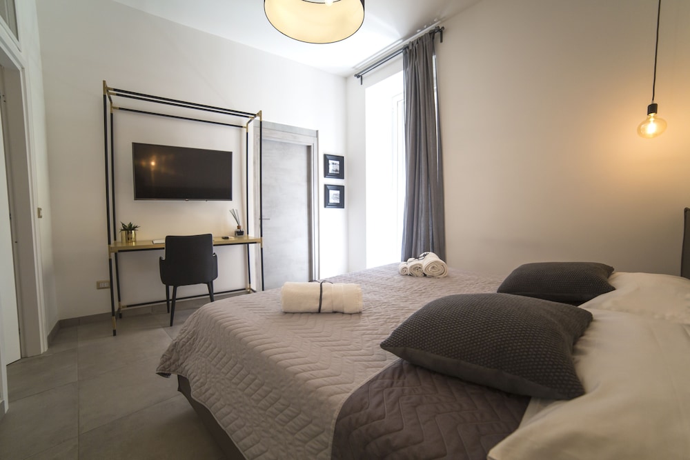 Deluxe Double Room, City View