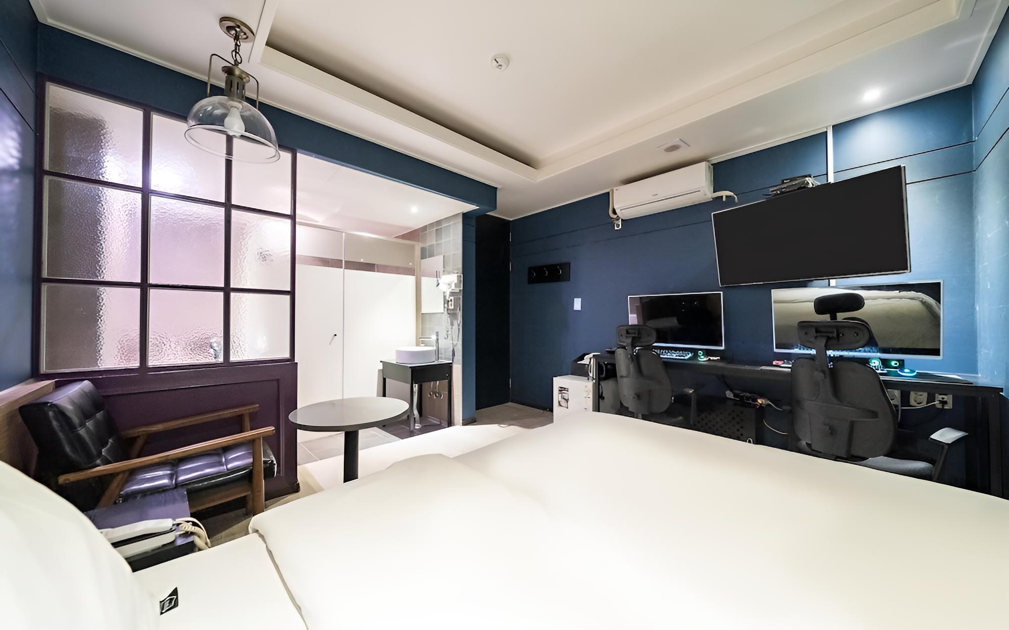 Room (Couple PC Room (No-hard PC Netflix av) - Photo 3