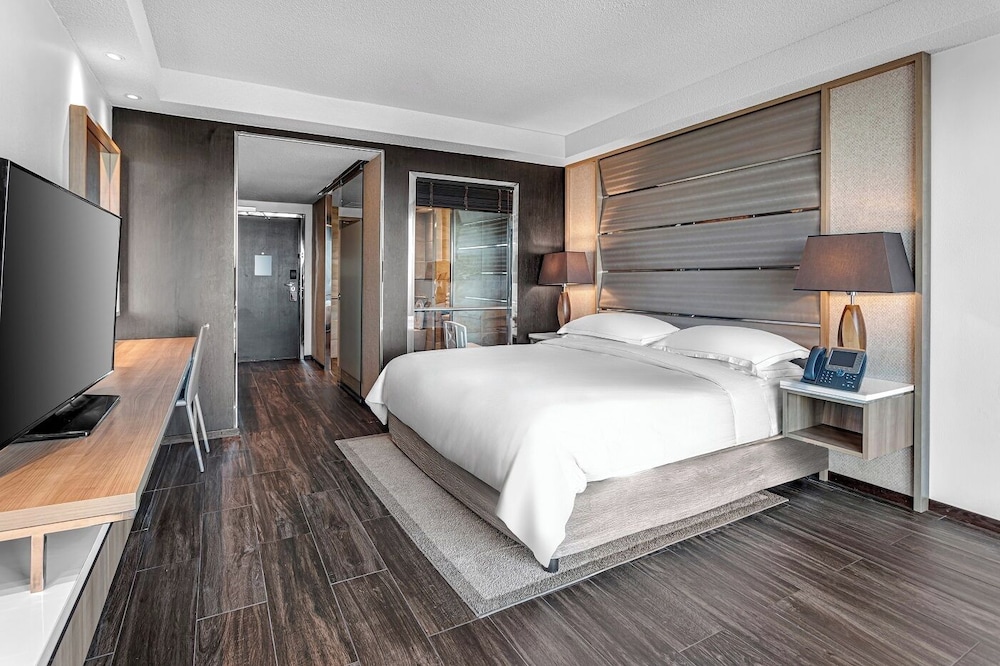 Partial Ocean View Deluxe, 1 King Bed