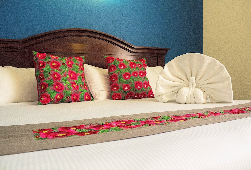 Junior Suite, 1 King Bed - Photo 8