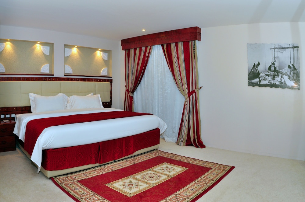Standard Double Suite One Bed Room - Photo 1