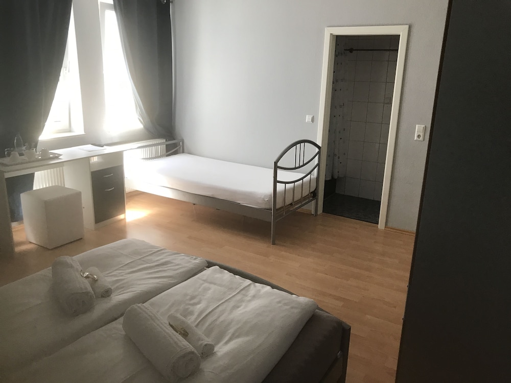 Triple Room, Ensuite