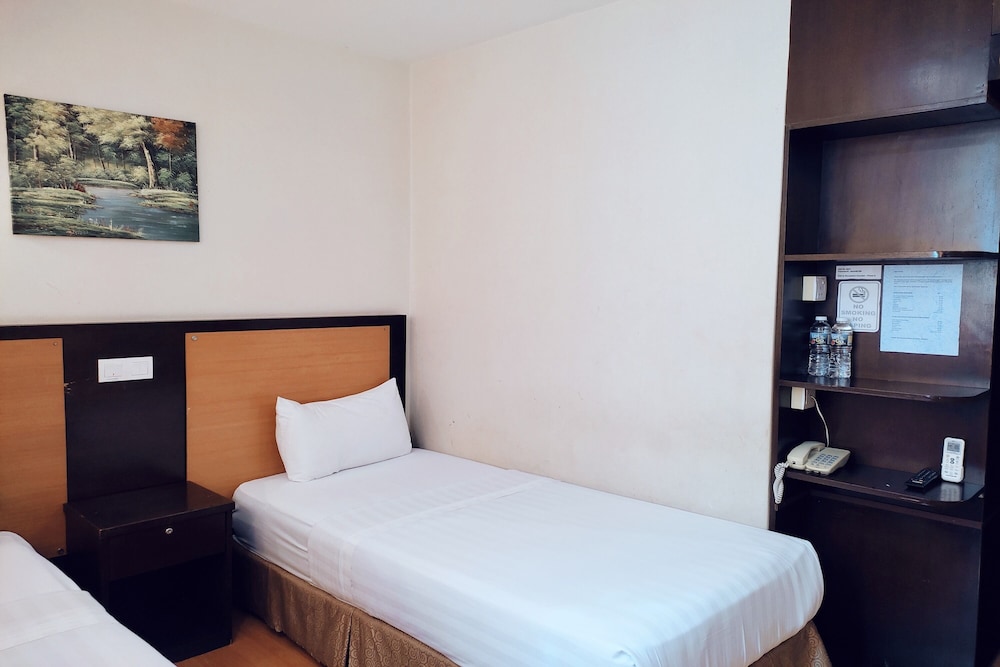 Twin Room - Photo 4