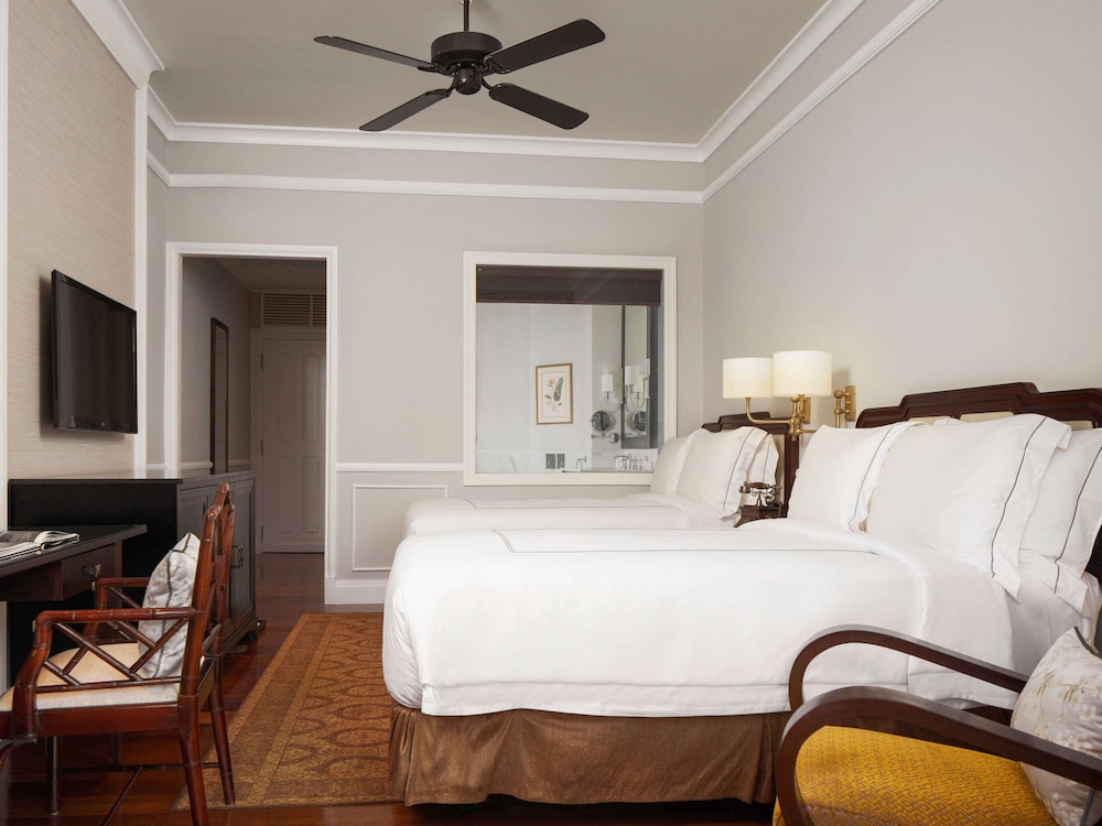 State Room Twin Beds - Photo 3
