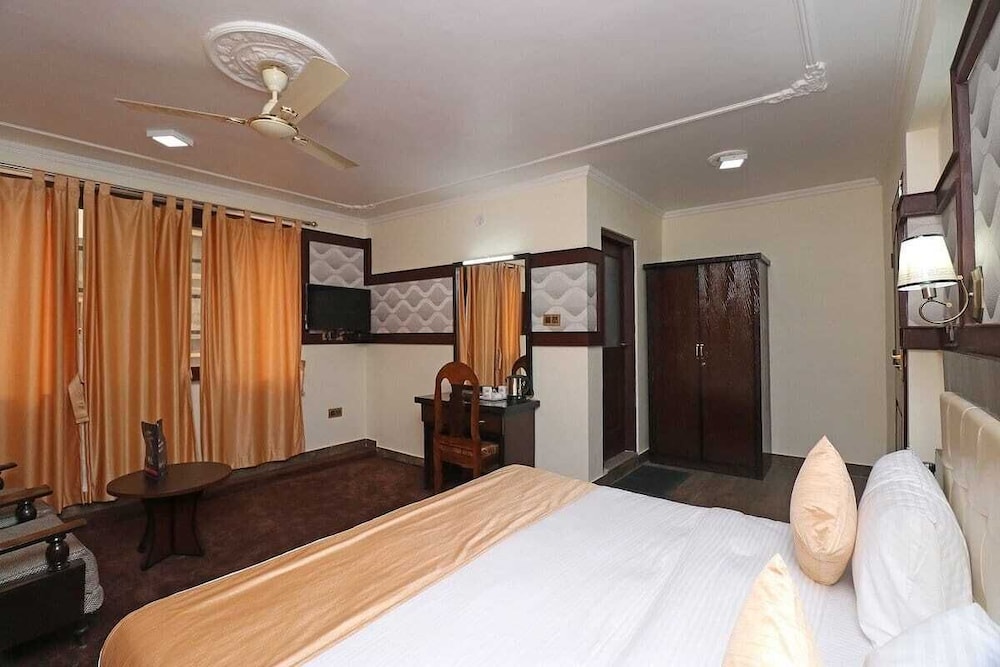 Deluxe Room, Balcony