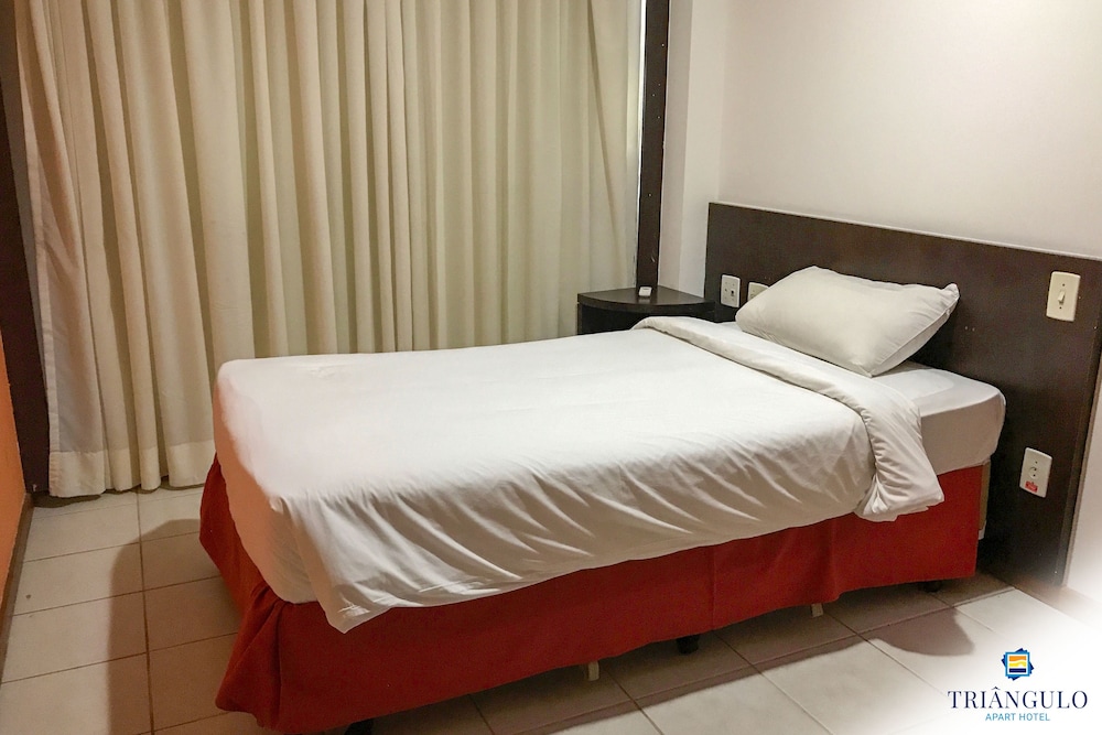 Room - Photo 2