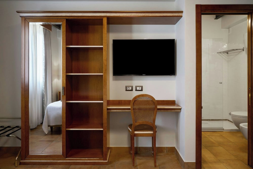 Executive Room, 1 Queen Bed