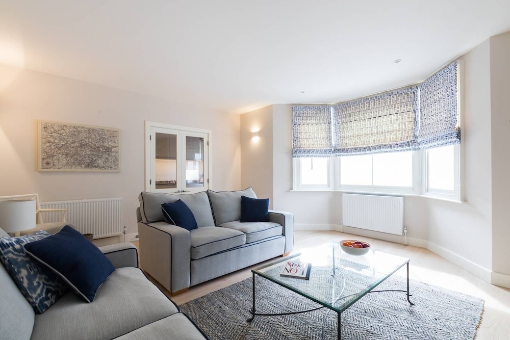 Apartment (2 Bedrooms)