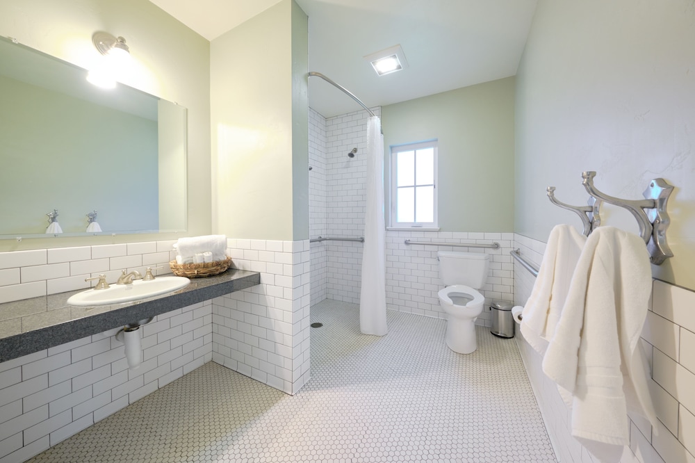 Superior Cottage, 1 Bedroom, Accessible photo 2