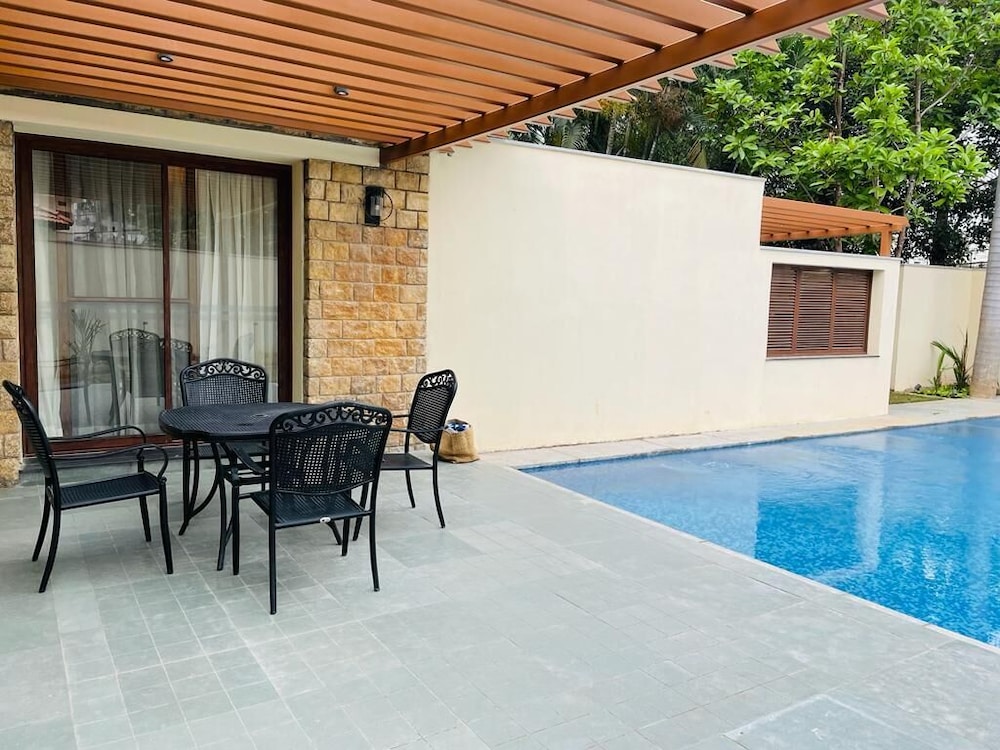 Signature Villa photo 1
