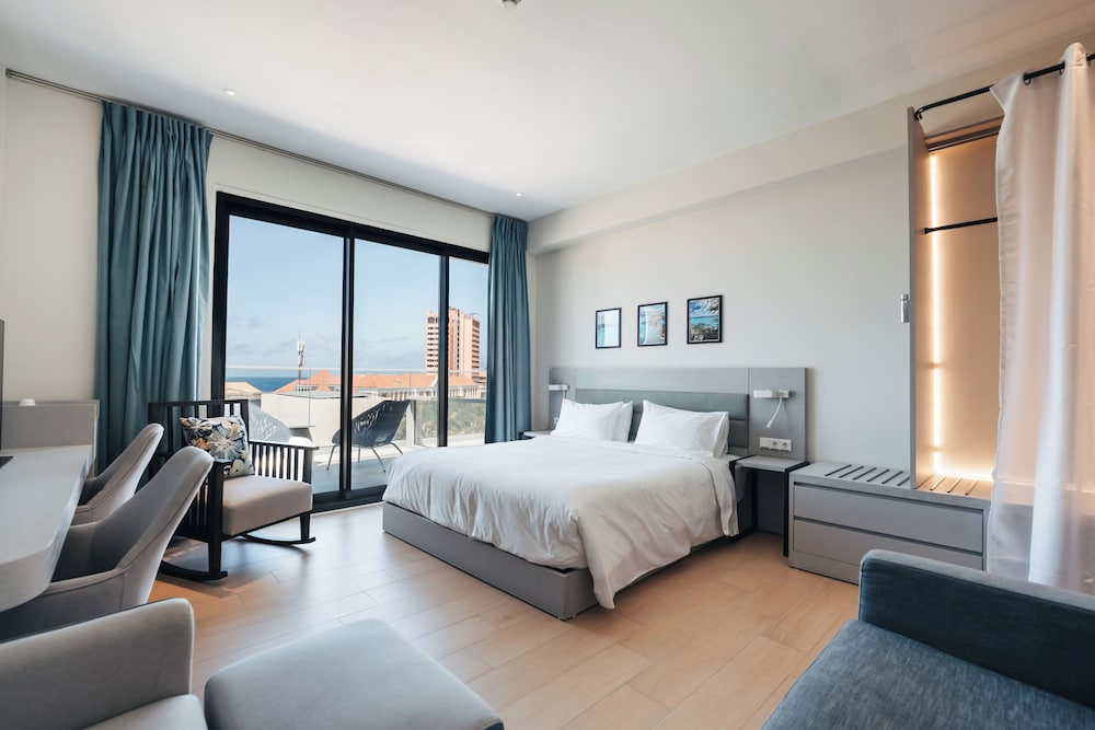 Suite Studio Exécutive, 1 très grand lit et 1 canapé-lit, balcon, vue océan