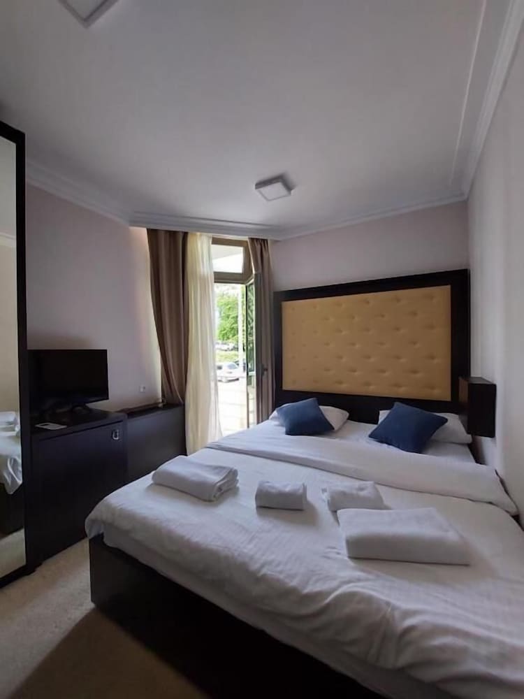 Economy Double Room photo 1