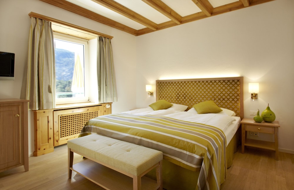Superior double room with parquet floor - Photo 7