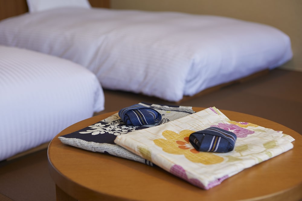 Twin Room - Photo 2