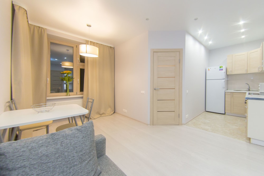 Studio Suite, 1 Queen Bed with Sofa bed, Tower photo 3
