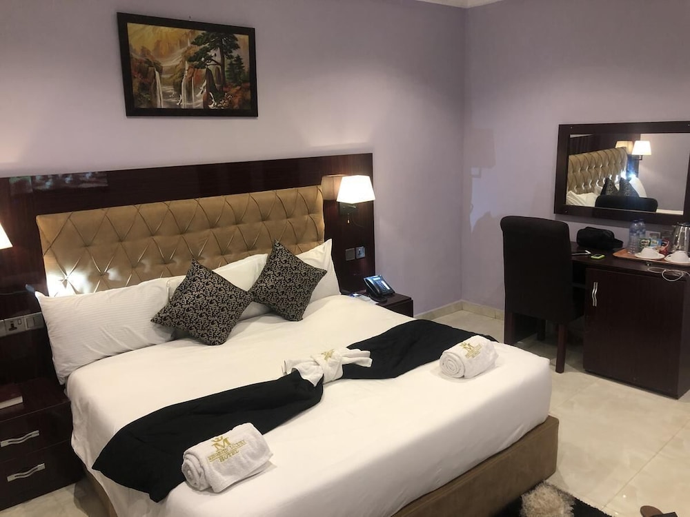 Executive Suite photo 3