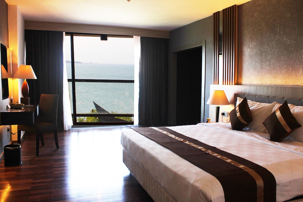 Deluxe Room - Photo 4