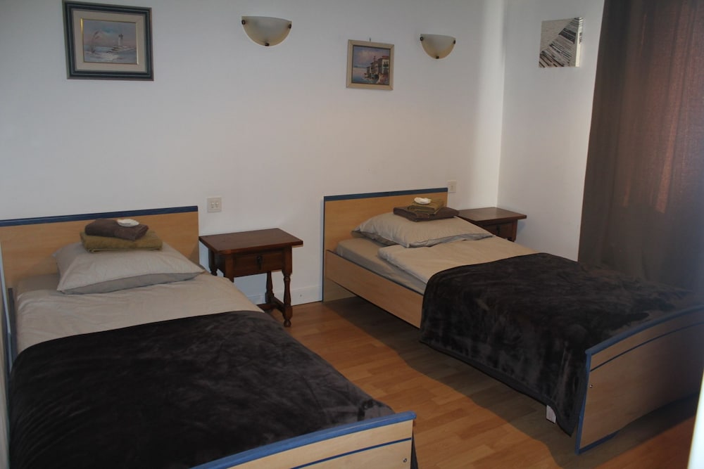 Family Apartment, 2 Bedrooms, Kitchen, Sea View photo 3