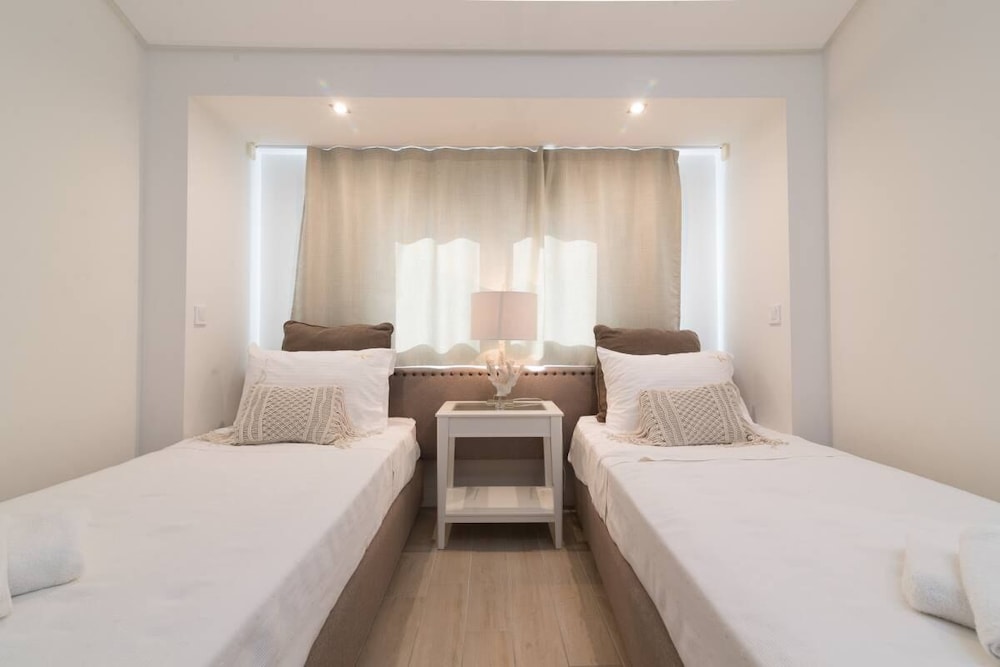 Exclusive Suite 3 Bedroom with Private Pool photo 2