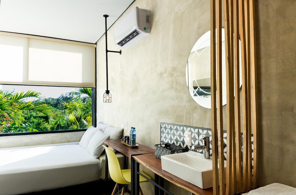 Double Room, 1 Double Bed, Pool View - Photo 1