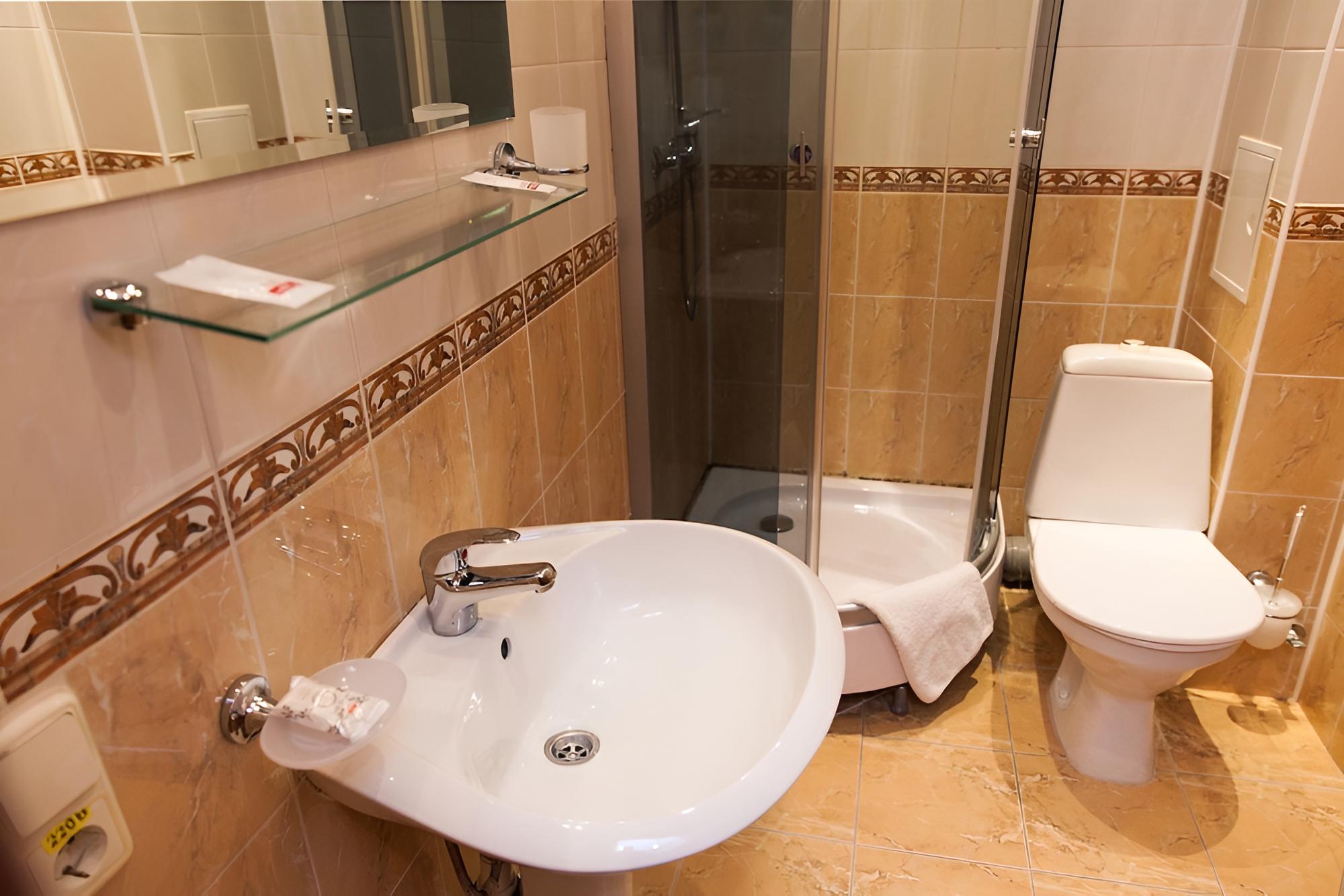 Standard Double or Twin Room photo 2