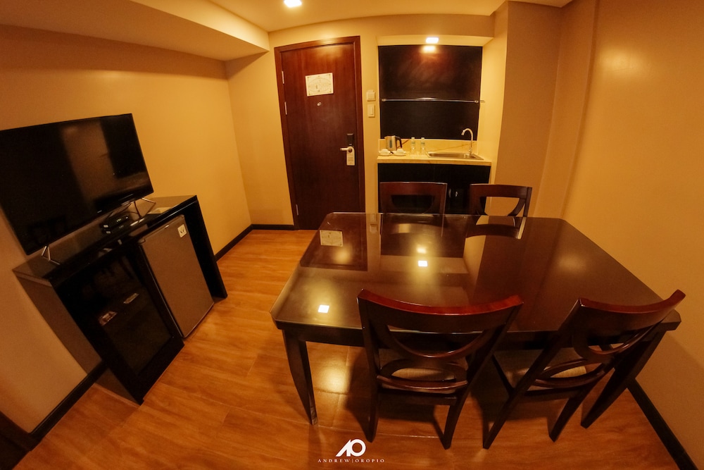 Imperial Suite (West Wing) photo 3