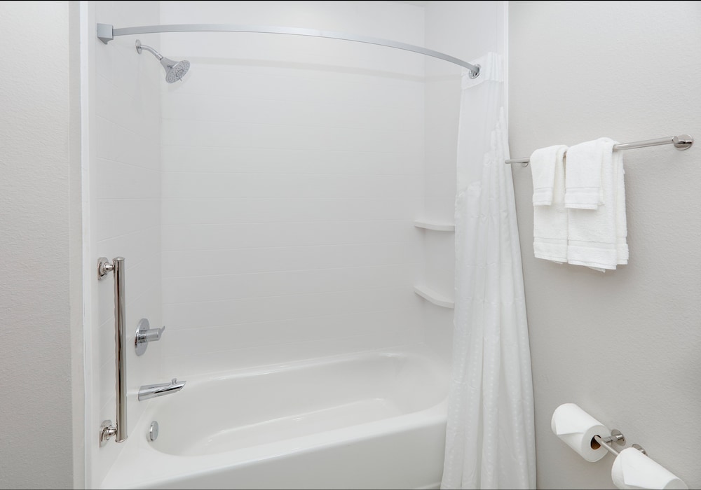 Standard Room, 2 Queen Beds, Accessible (Communications) photo 3