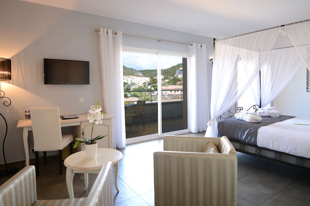 Signature Suite (Madonetta) - Photo 5