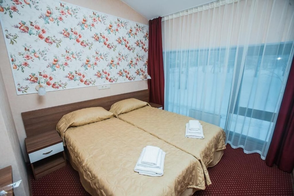 Standard Double or Twin Room photo 2