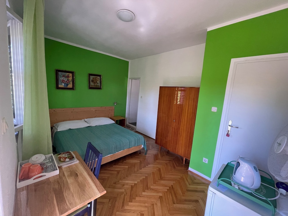 Room, 1 Bedroom, Balcony, Garden View