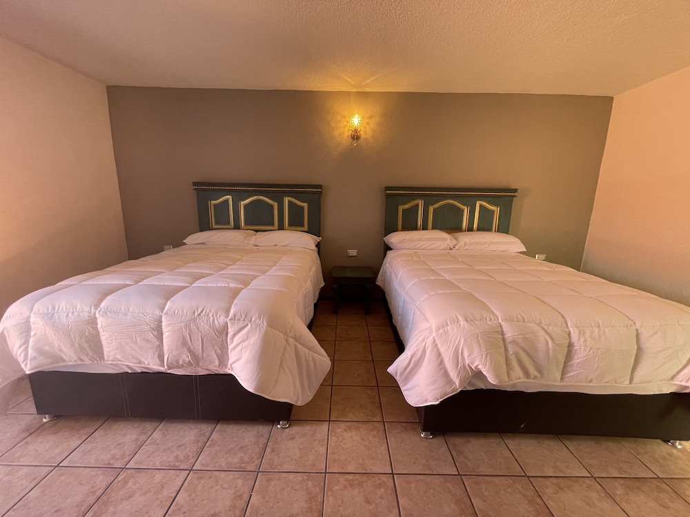 Classic Double Room, 2 Double Beds, Balcony photo 3