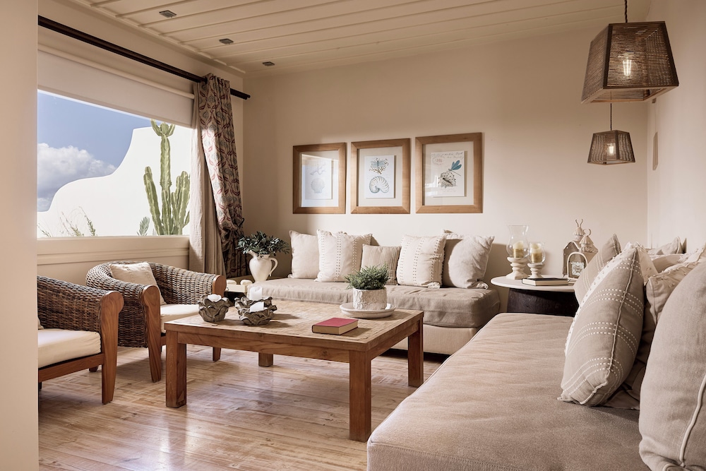 Superior Suite, Sea View - Photo 7