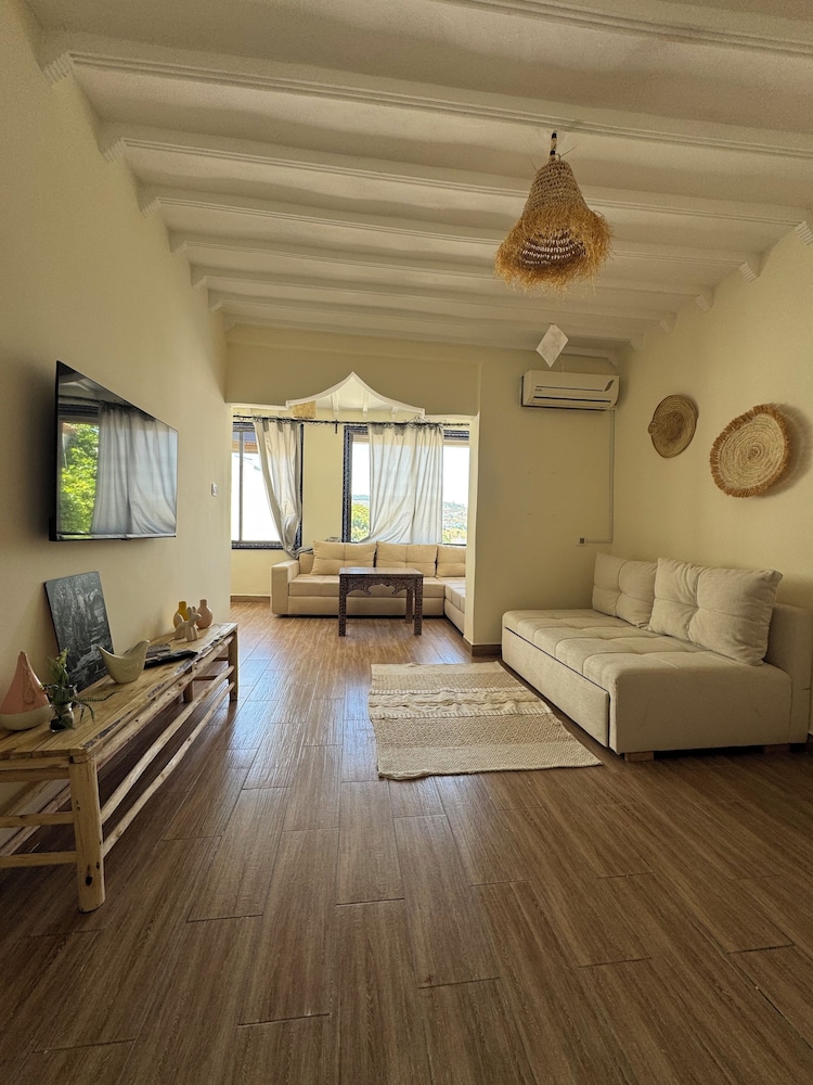 Panoramic Apartment photo 3
