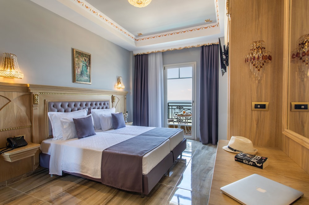 Deluxe Room, Sea View photo 1