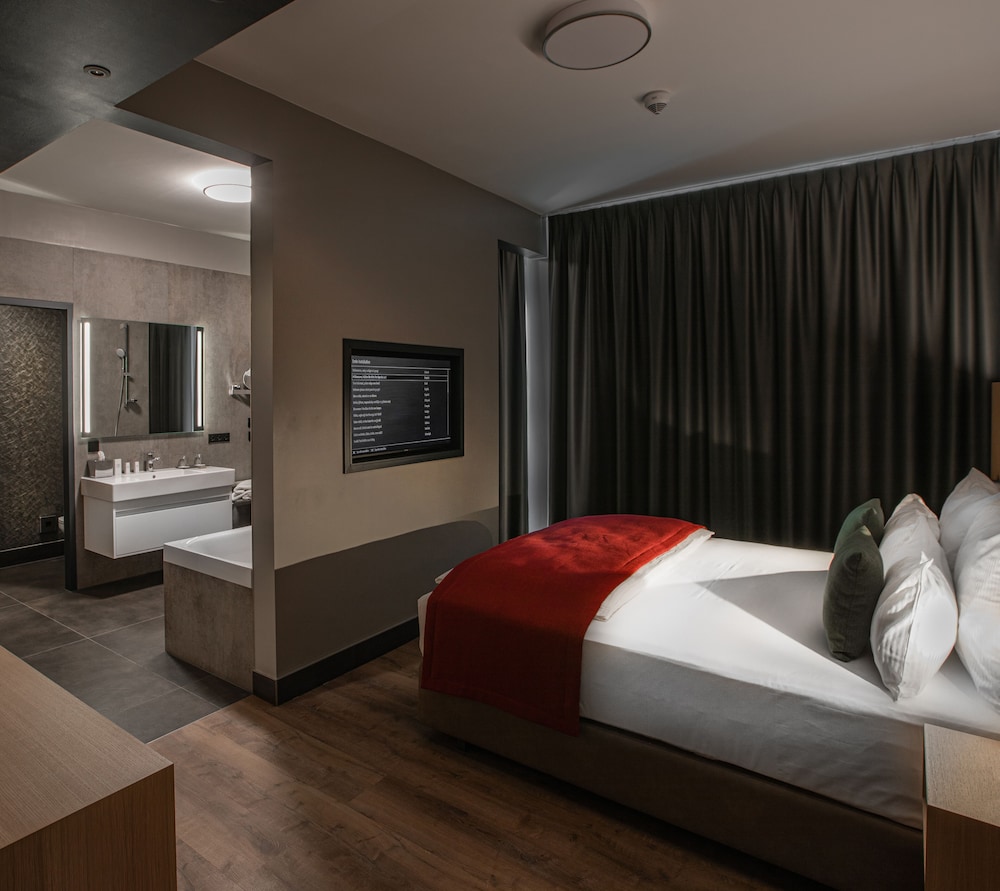 Comfort Suite photo 1