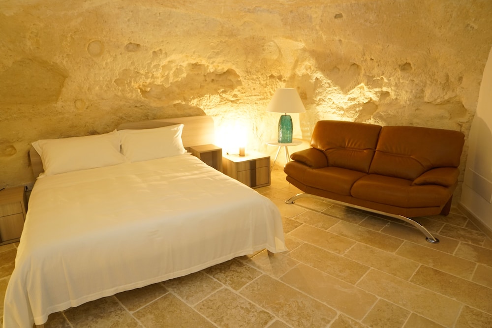 Deluxe Double Room, 1 Queen Bed, Bathtub