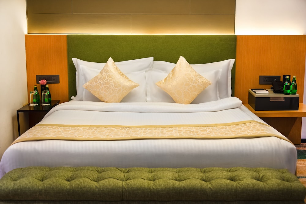 Signature Suite