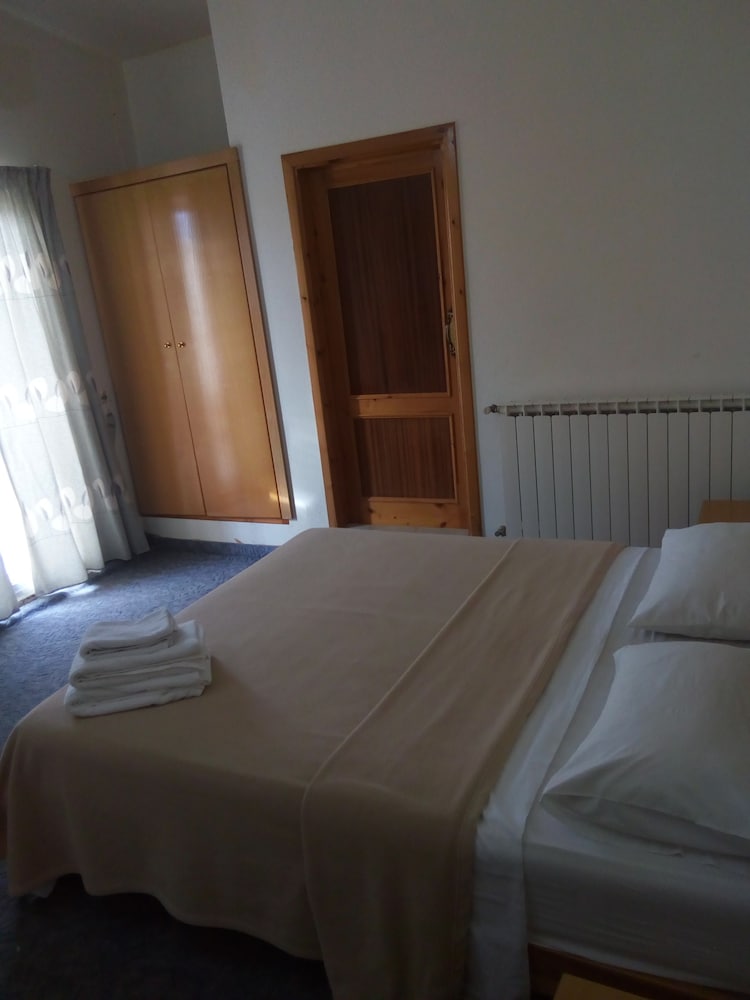 Standard Single Room, 1 Double Bed, Smoking photo 3