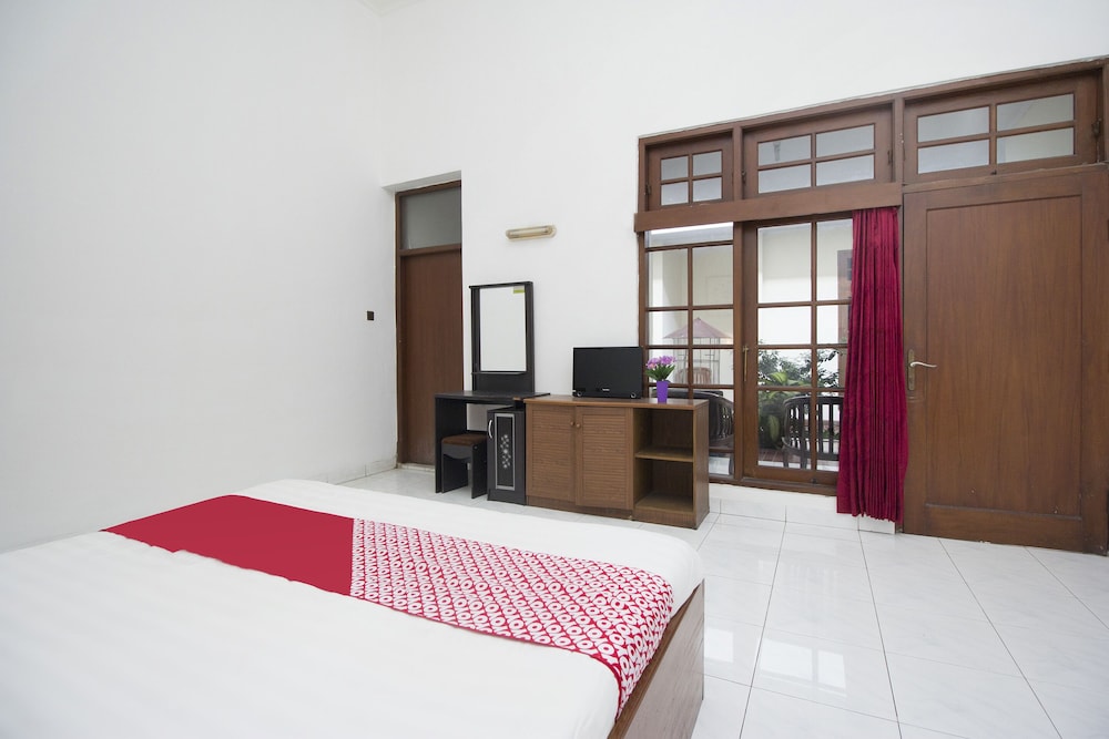 Standard Twin Room - Photo 5