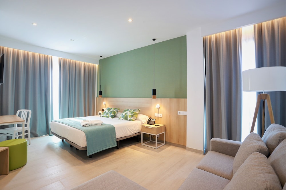 Superior Double Room, Balcony