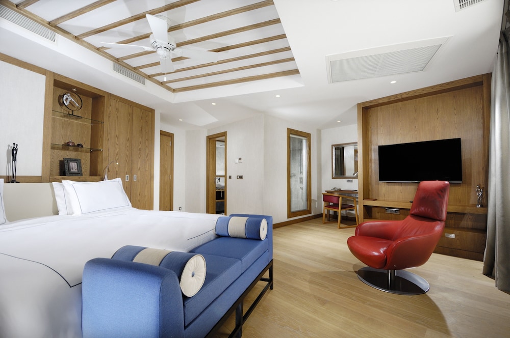 Deluxe Room, Sea View photo 3