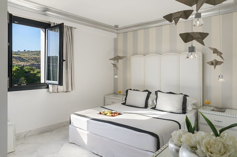 Single Room, Mountain View