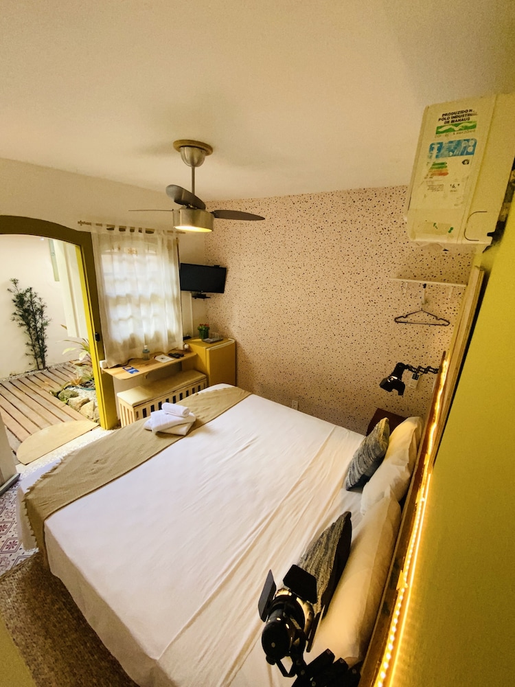 Quarto Carlos Drummond de Andrade