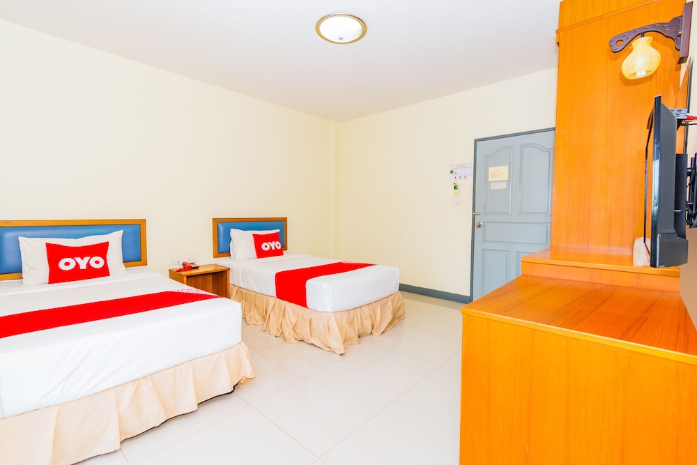 Deluxe Twin Room photo 3