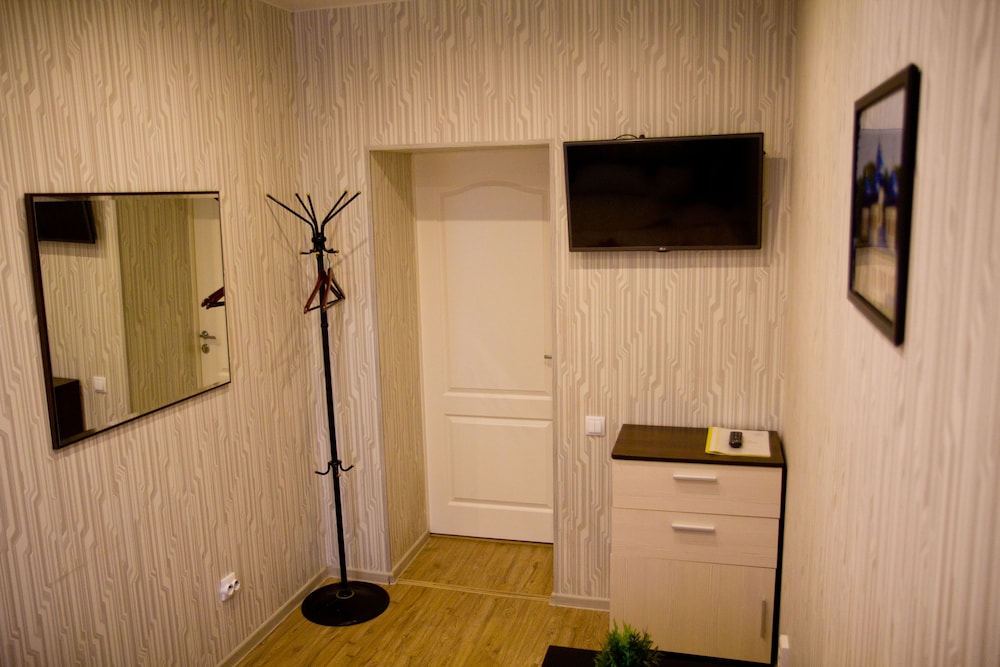 Economy Double Room, Shared Bathroom photo 3