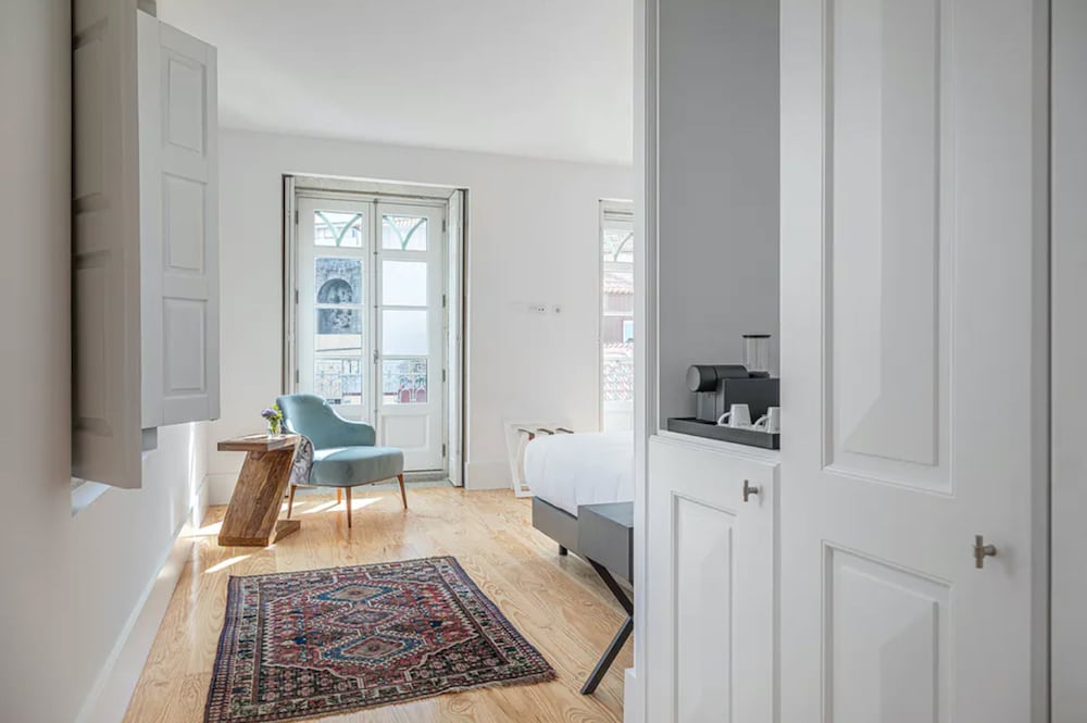 Suite (Vintage) - Photo 4