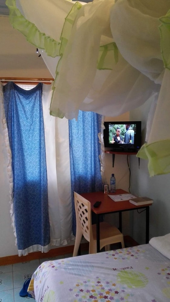 Standard Room photo 2