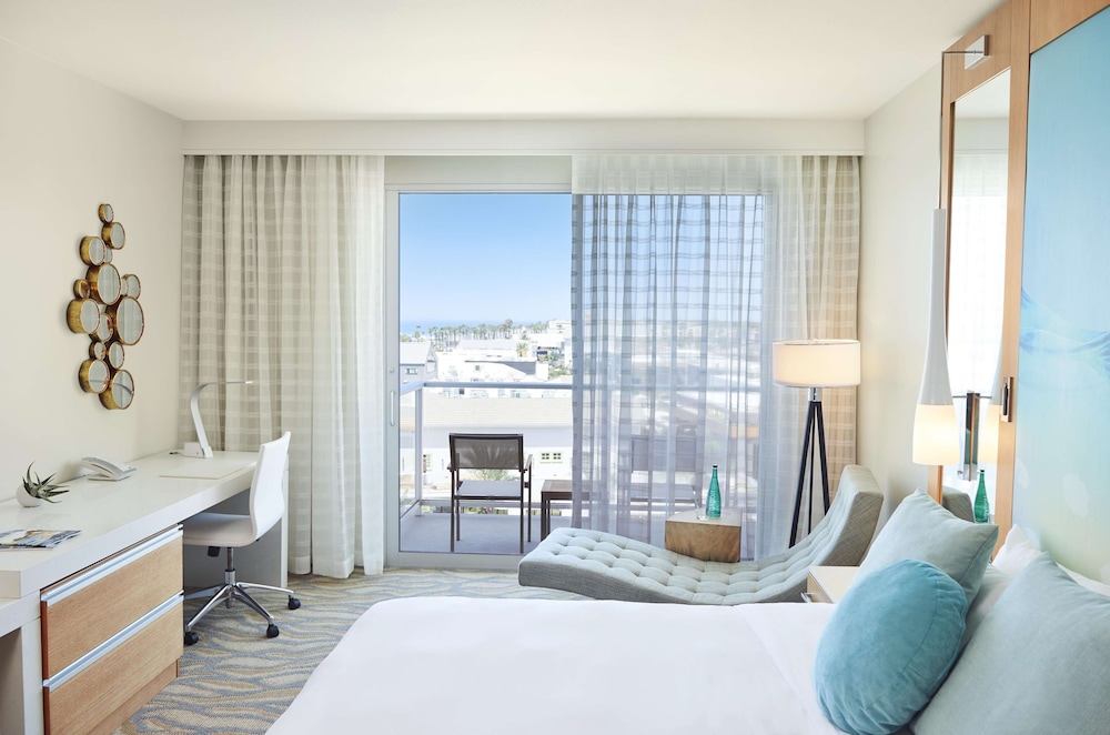 Standard Room, 1 King Bed photo 1