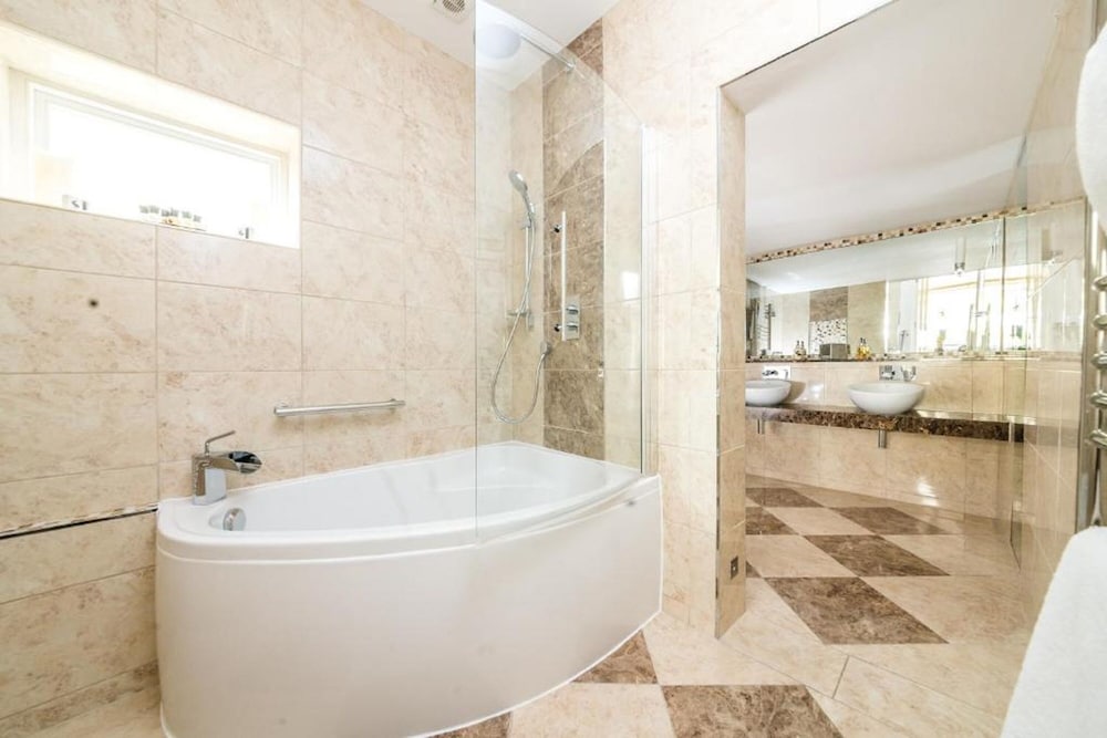 Grand Suite - Photo 7